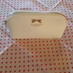 Pouch/cosmetic bag